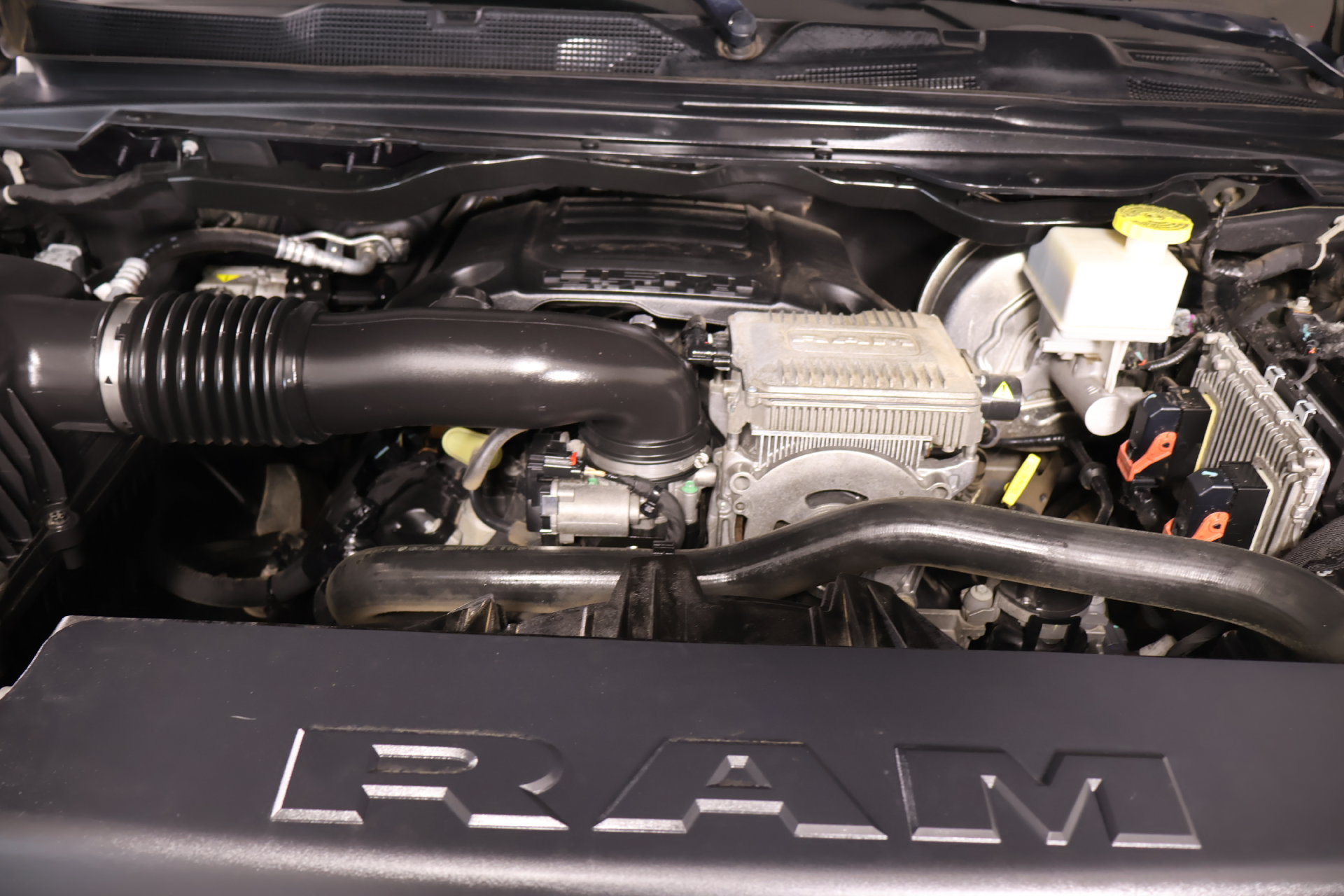 Used 2020 RAM 1500 Limited AWD/4WD image 21