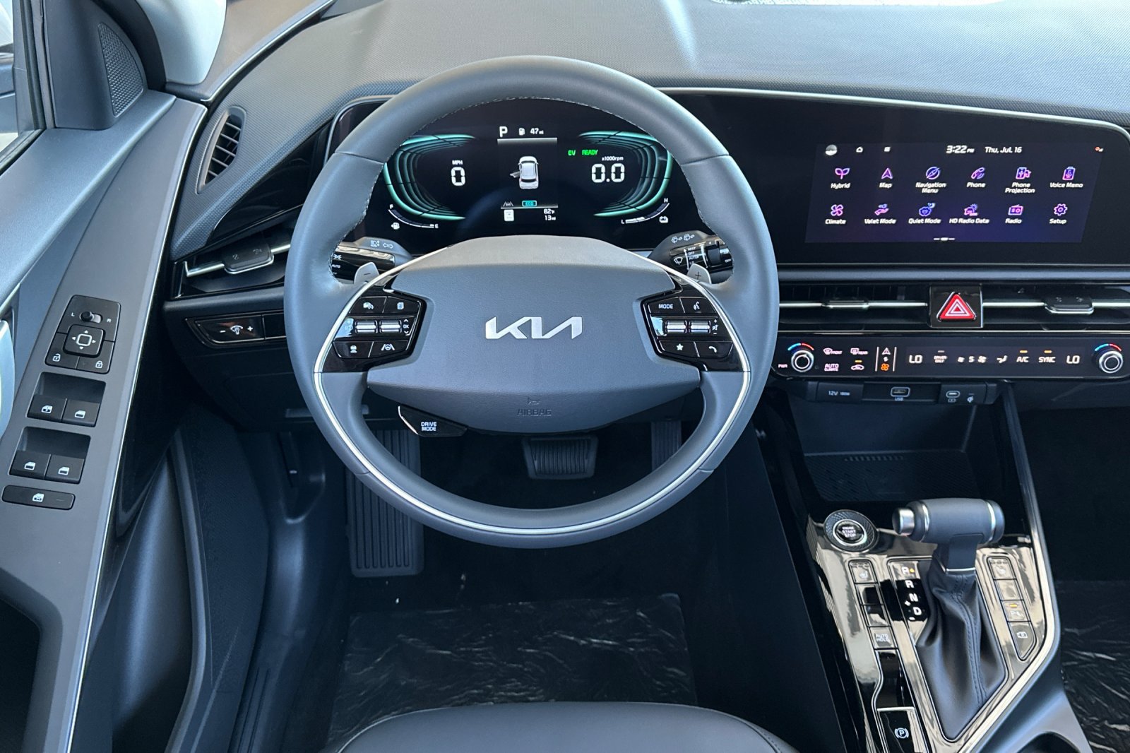 New 2026 Kia Niro EX FWD image 14