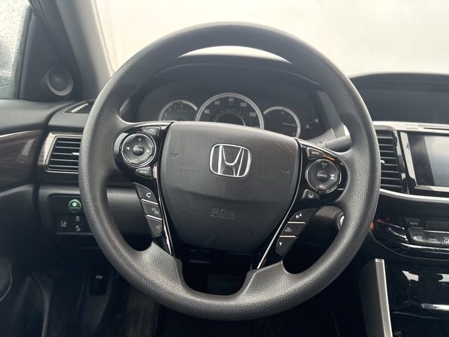 Used 2017 Honda Accord EX image 18