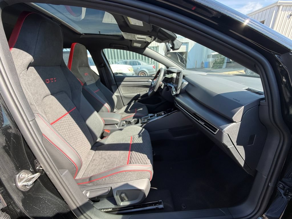 New 2026 Volkswagen GTI SE FWD image 26