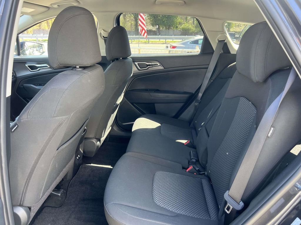 Used 2026 Kia Sportage LX w/ LX Convenience Package image 10
