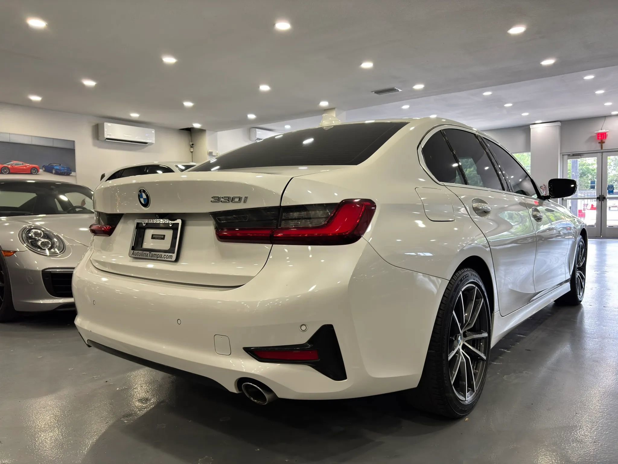Used 2020 BMW 330i Sedan w/ Convenience Package RWD image 7
