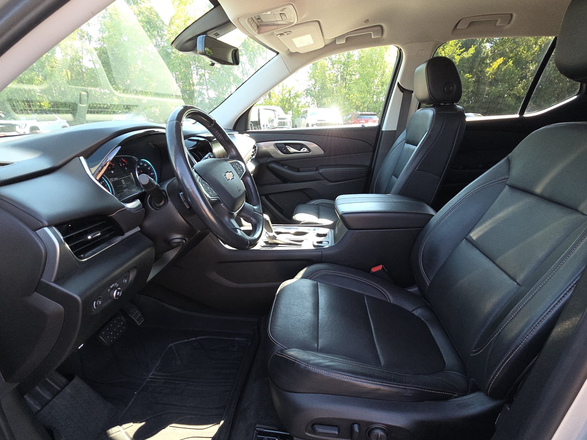 Used 2019 Chevrolet Traverse Premier w/ LPO, Floor Liner Package AWD/4WD image 15