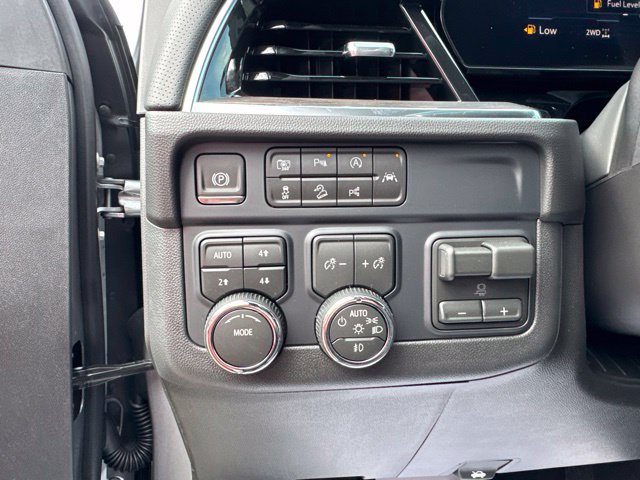 New 2026 Chevrolet Suburban Premier AWD/4WD image 10
