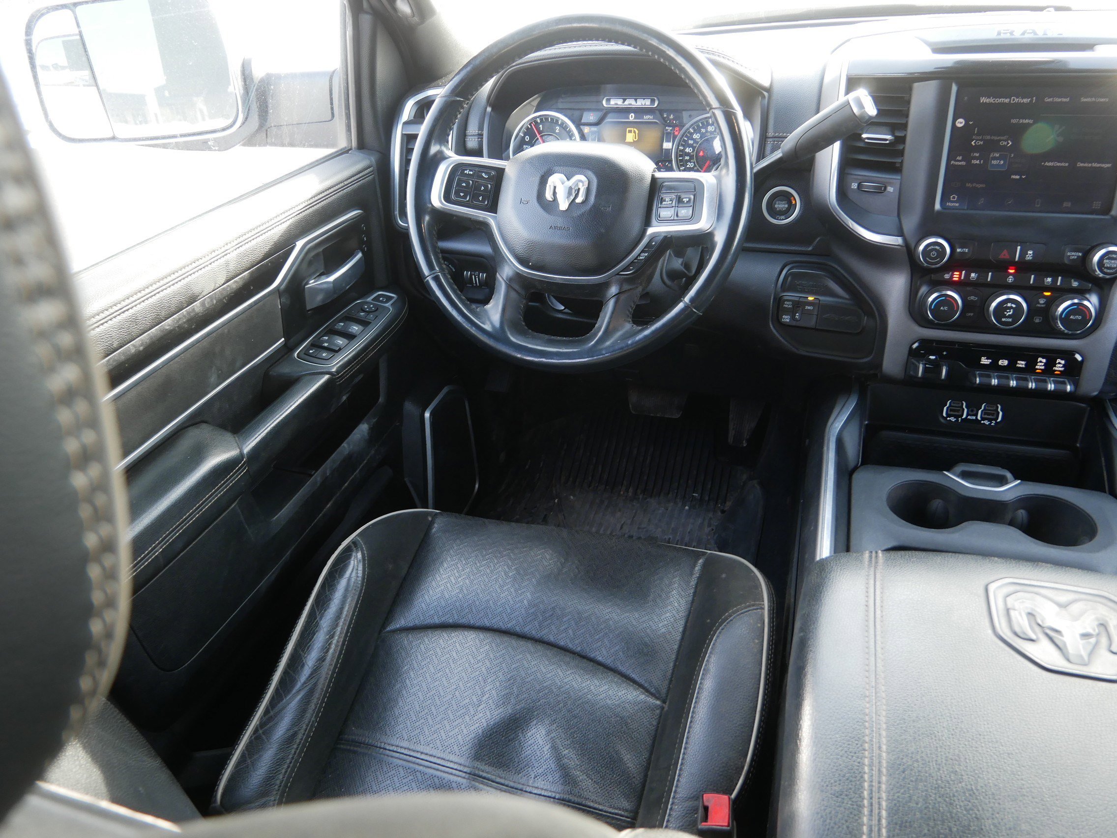 Certified 2022 RAM 3500 Laramie image 9