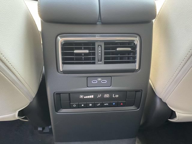 Certified 2025 MAZDA CX-90 3.3 Turbo w/ Preferred Package AWD/4WD image 7