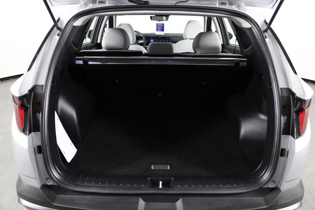 Certified 2026 Hyundai Tucson SE image 18