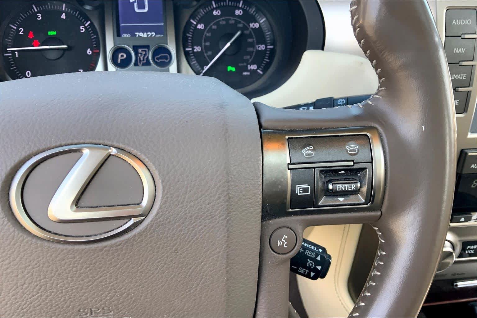 Used 2017 Lexus GX 460 Premium AWD/4WD image 25