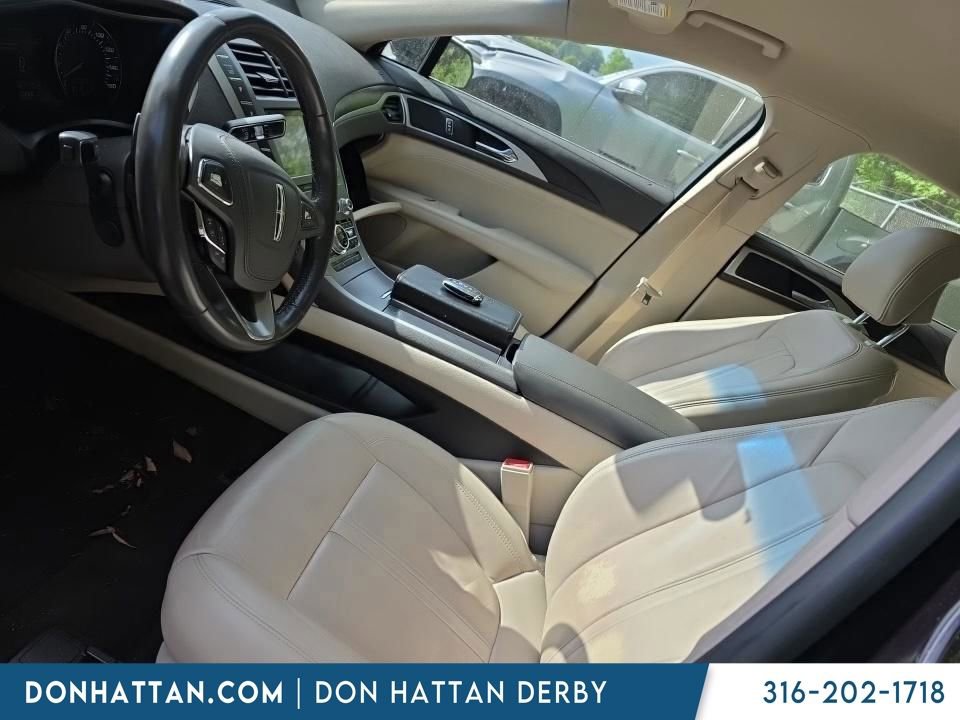 Used 2019 Lincoln MKZ Reserve image 4