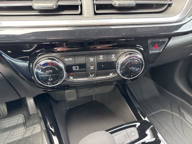 New 2026 Chevrolet Trax RS w/ Driver Confidence Package image 20