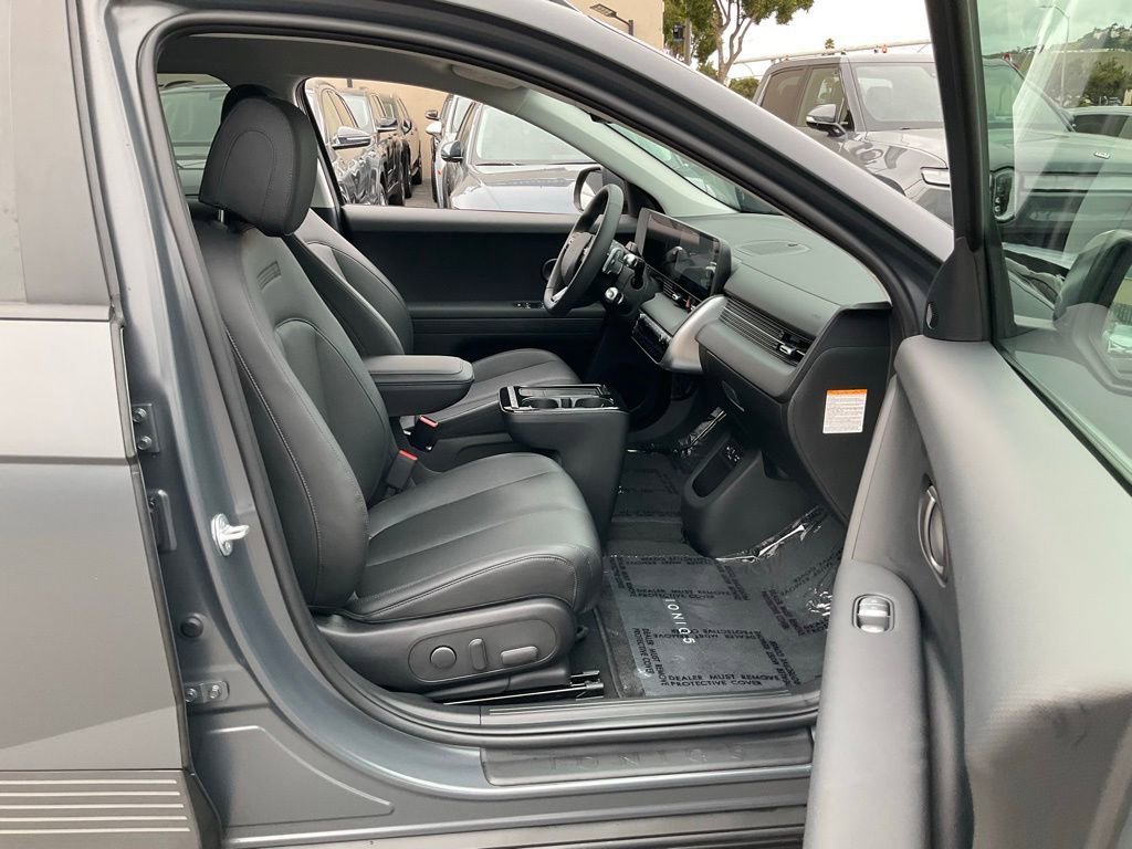 Used 2025 Hyundai Ioniq 5 SEL image 56