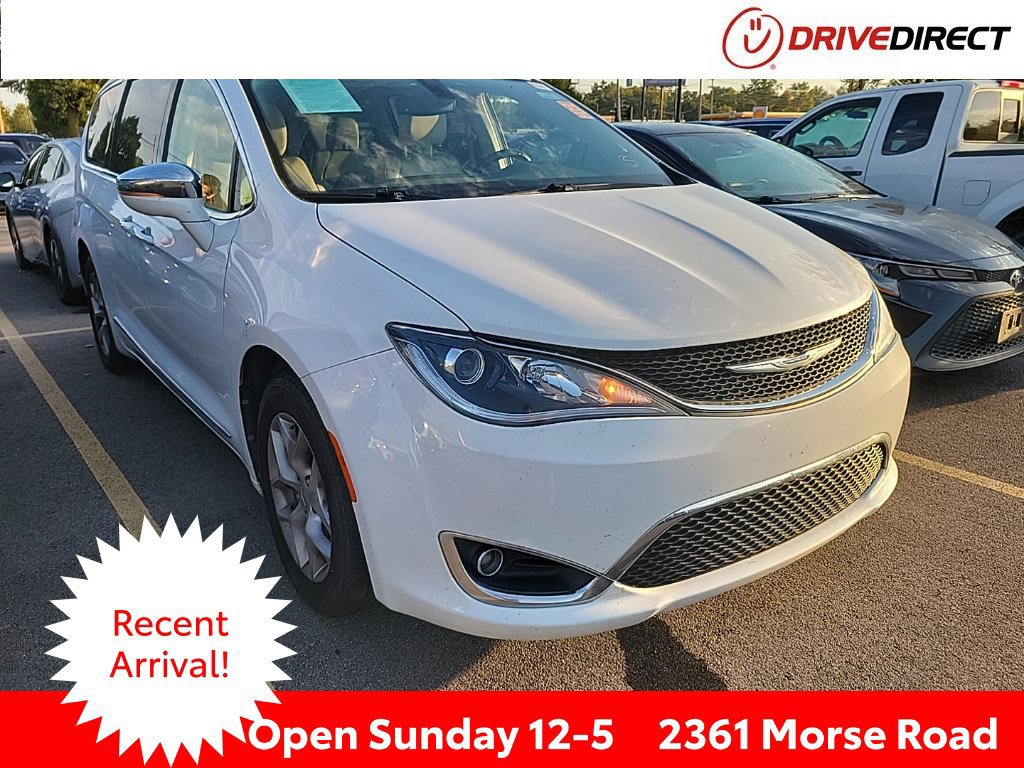 Used 2020 Chrysler Pacifica Limited FWD image 1