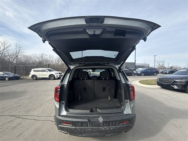 Used 2023 GMC Acadia SLE w/ Driver Convenience Package image 23