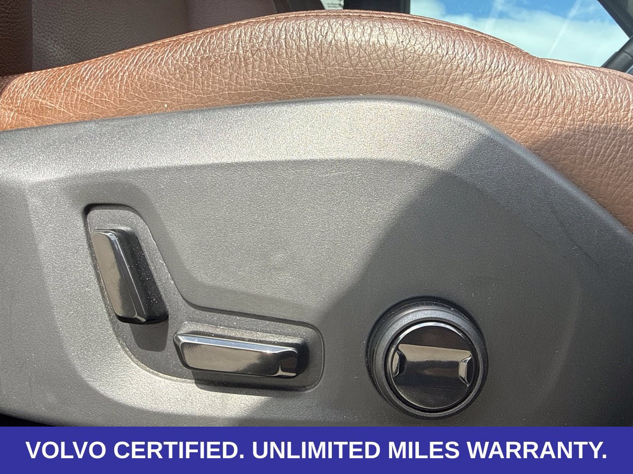 Certified 2023 Volvo XC90 B6 Plus w/ Protection Package Premier AWD/4WD image 21