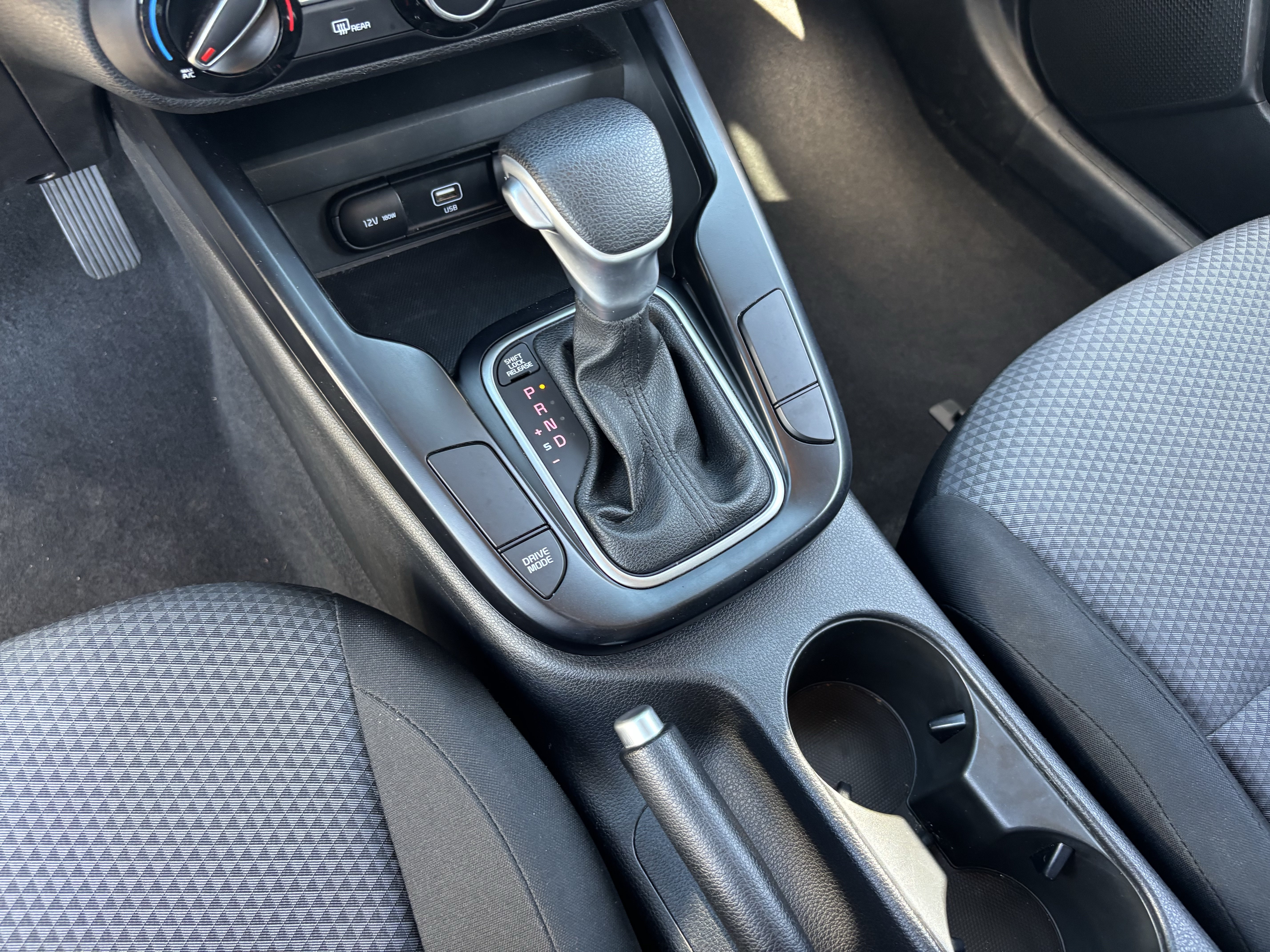 Certified 2022 Kia Soul LX w/ Technology Package FWD image 23