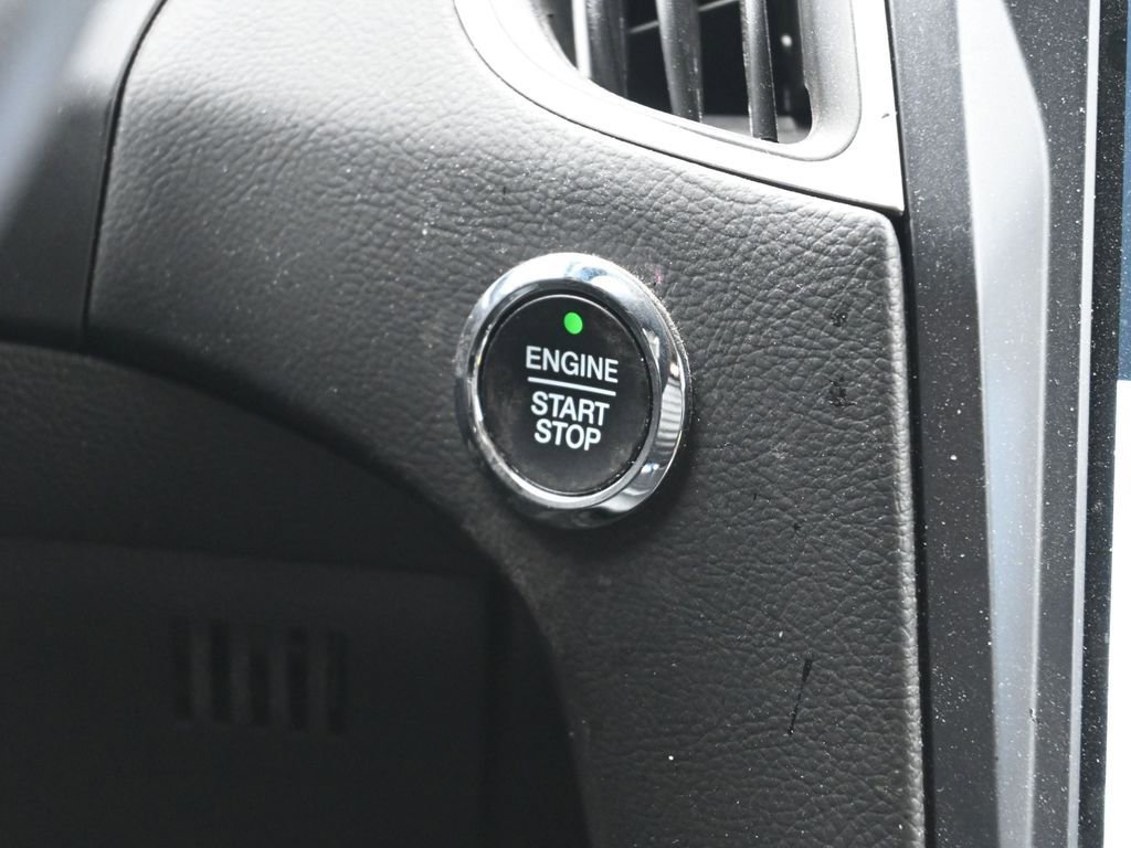 Used 2023 Ford Edge SEL image 31