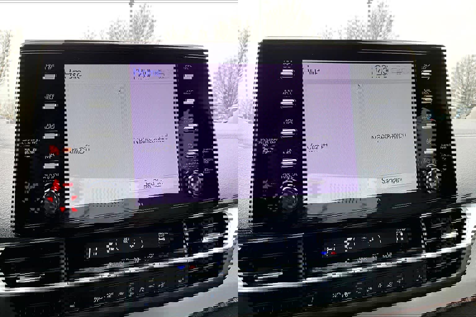 Used 2023 Toyota Sienna XLE image 33