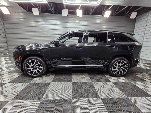 Used 2025 Jeep Wagoneer S Limited AWD/4WD image 9