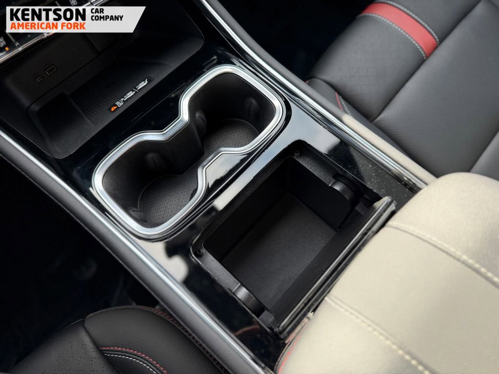 Used 2025 Chevrolet Traverse RS w/ LPO, Floor Liner Package image 27