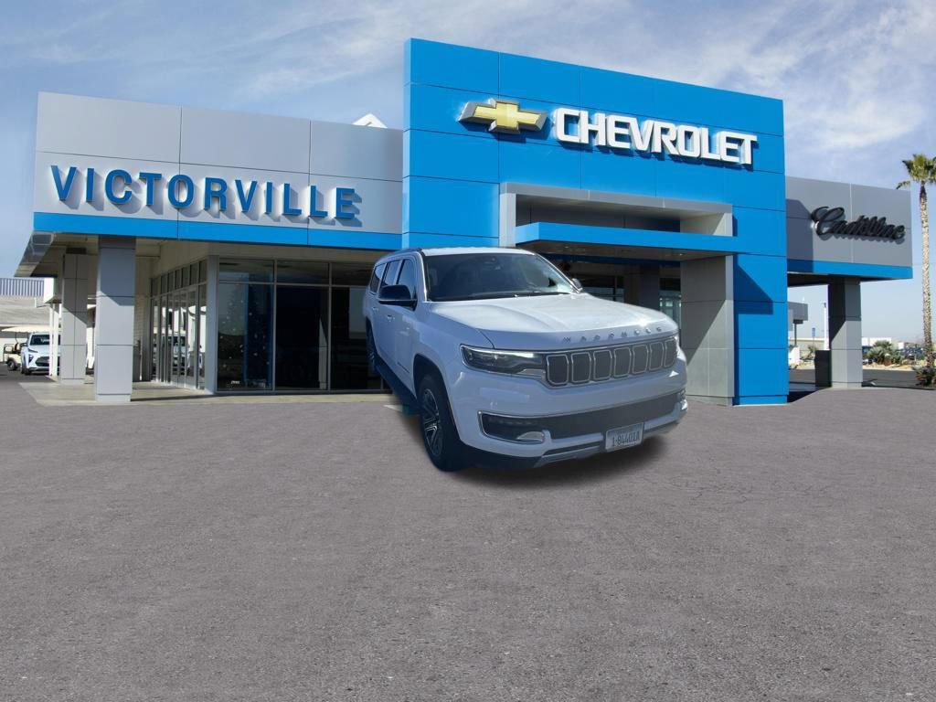 Used 2023 Jeep Wagoneer L Series II AWD/4WD image 3