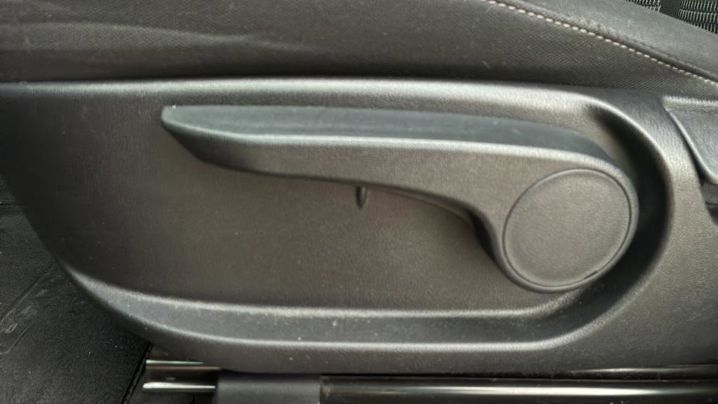 Used 2022 Kia Sorento LX image 13