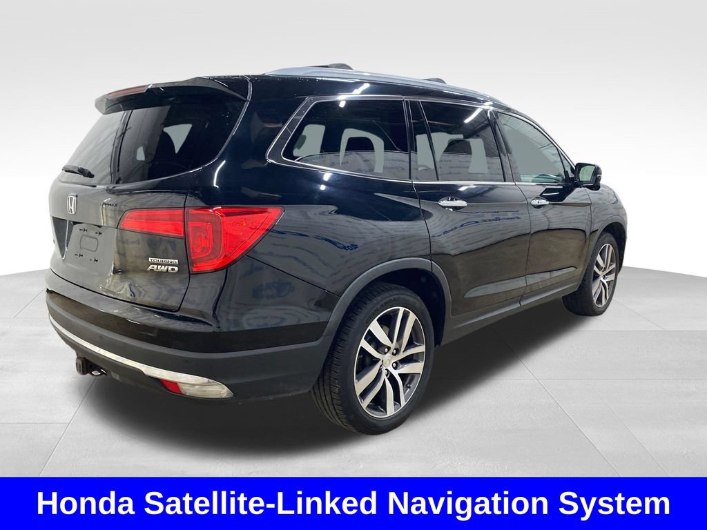 Used 2017 Honda Pilot Touring image 4