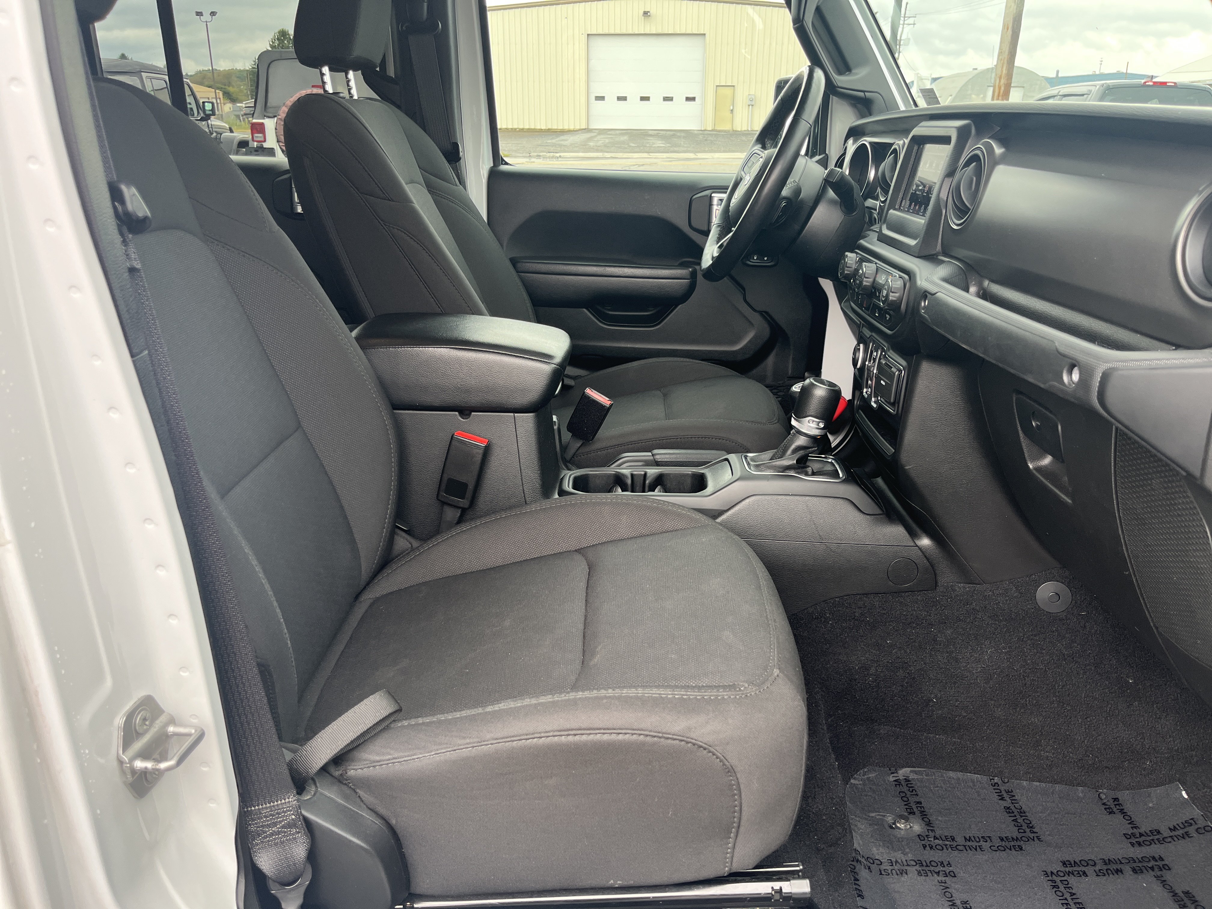 Used 2022 Jeep Gladiator Sport AWD/4WD image 8