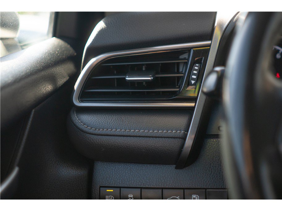 Used 2024 Toyota Camry SE FWD image 9