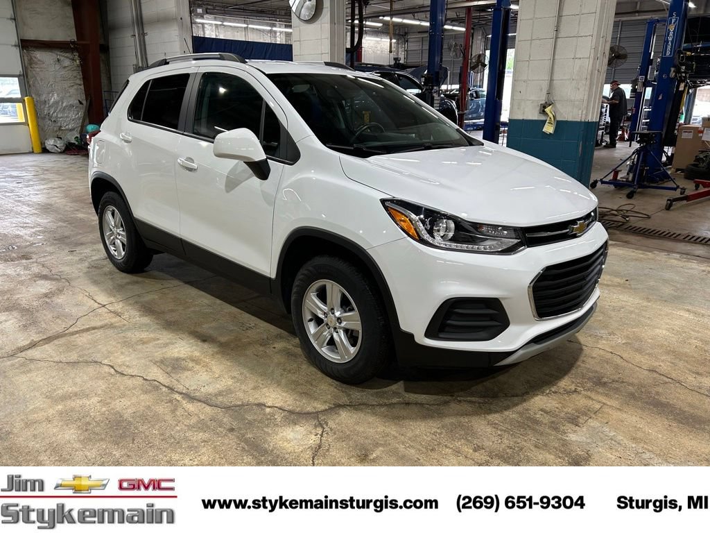 Used 2022 Chevrolet Trax LT w/ LT Convenience Package AWD/4WD image 9