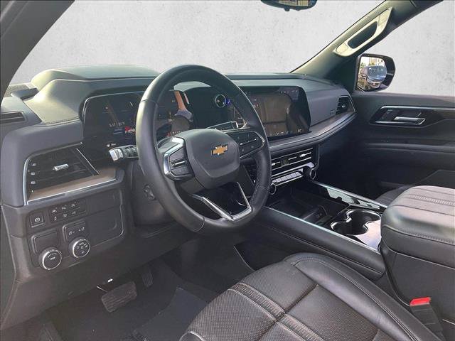 Certified 2025 Chevrolet Suburban High Country RWD image 14