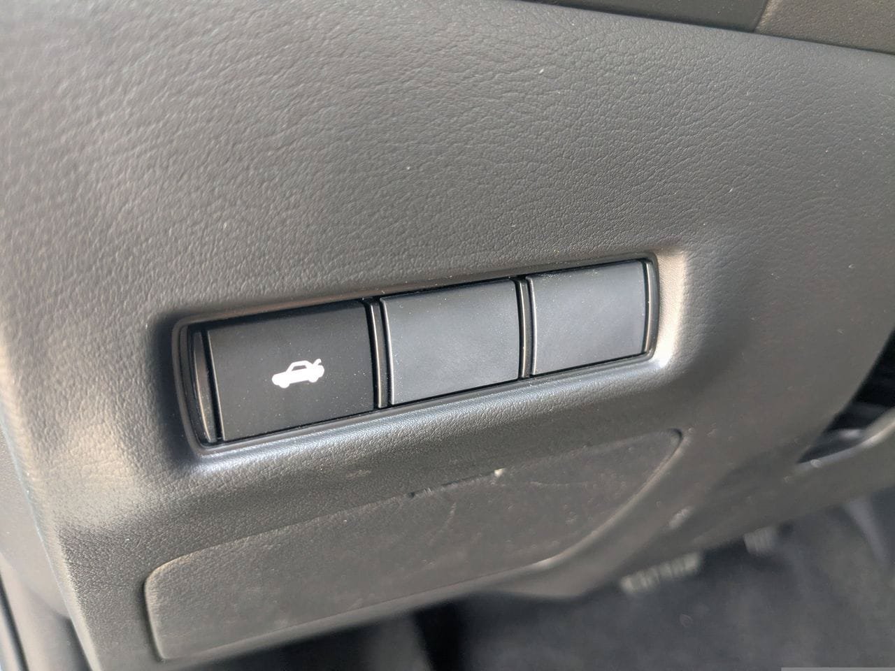 Certified 2026 Nissan Sentra SR w/ Floor Mat Package FWD image 15