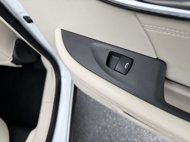 Used 2023 Buick Envision Essence FWD image 29