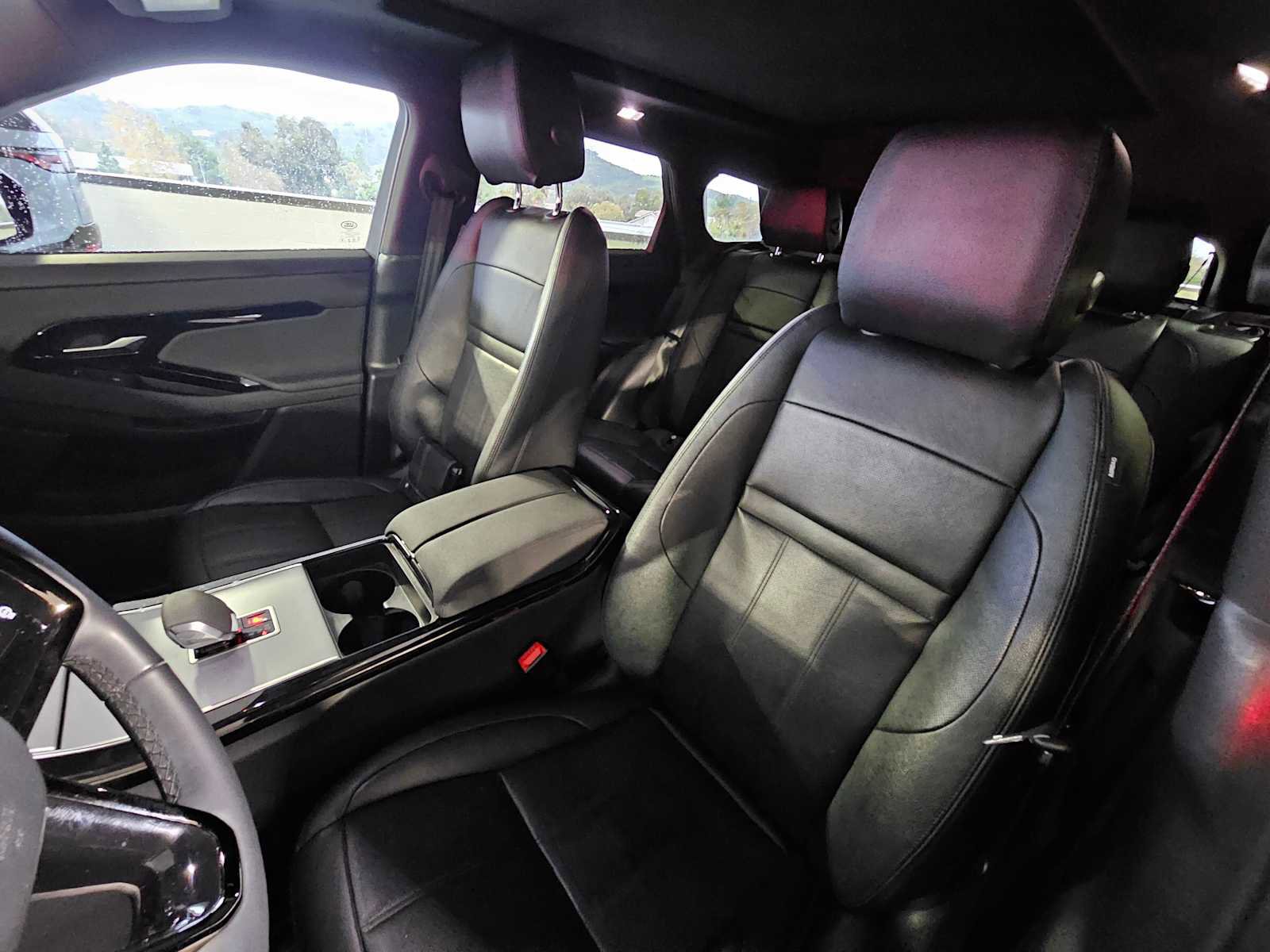 Used 2024 Land Rover Range Rover Evoque S image 21