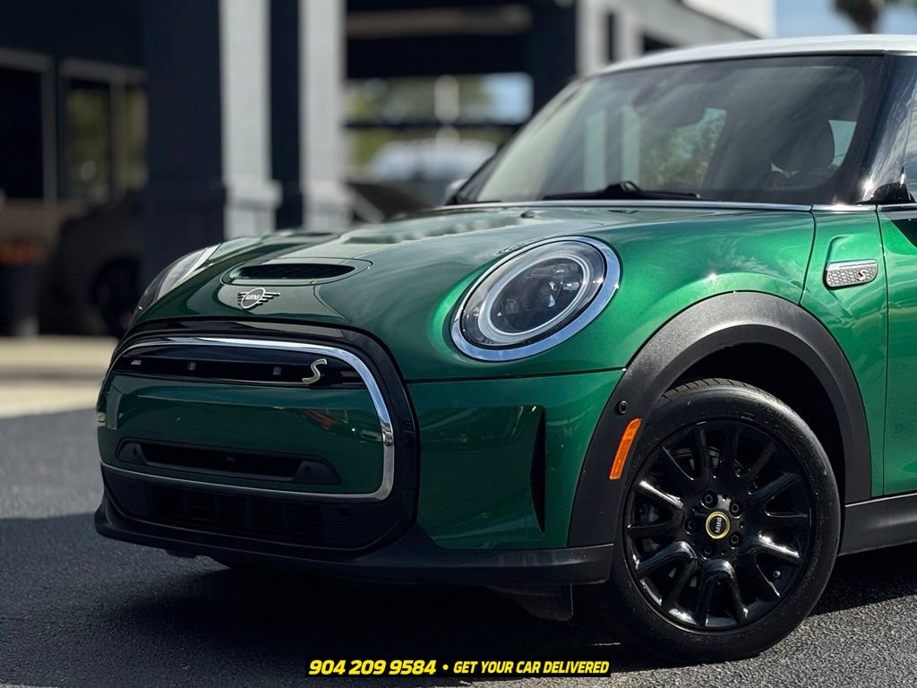 Used 2022 MINI Cooper SE w/ Driver Assistance Package FWD image 2