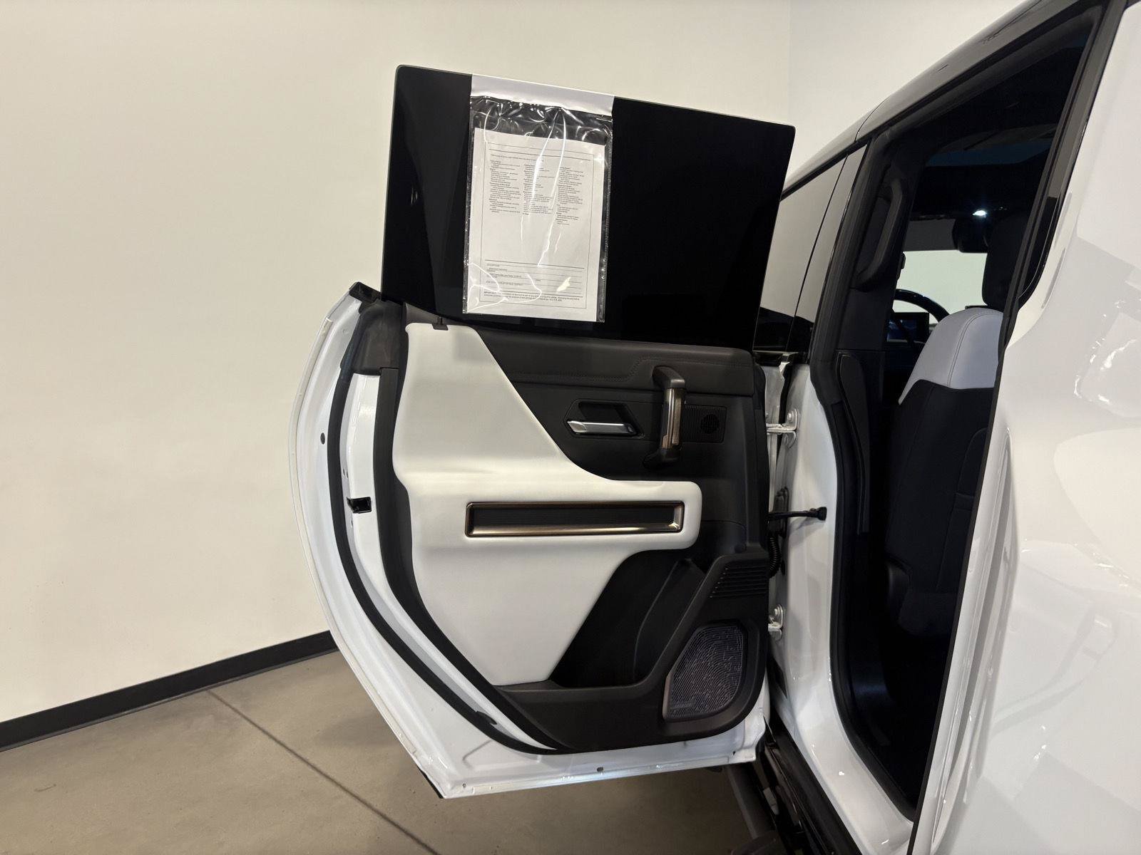 Used 2022 GMC Hummer EV Edition 1 w/ LPO, Illumination Package AWD/4WD image 32