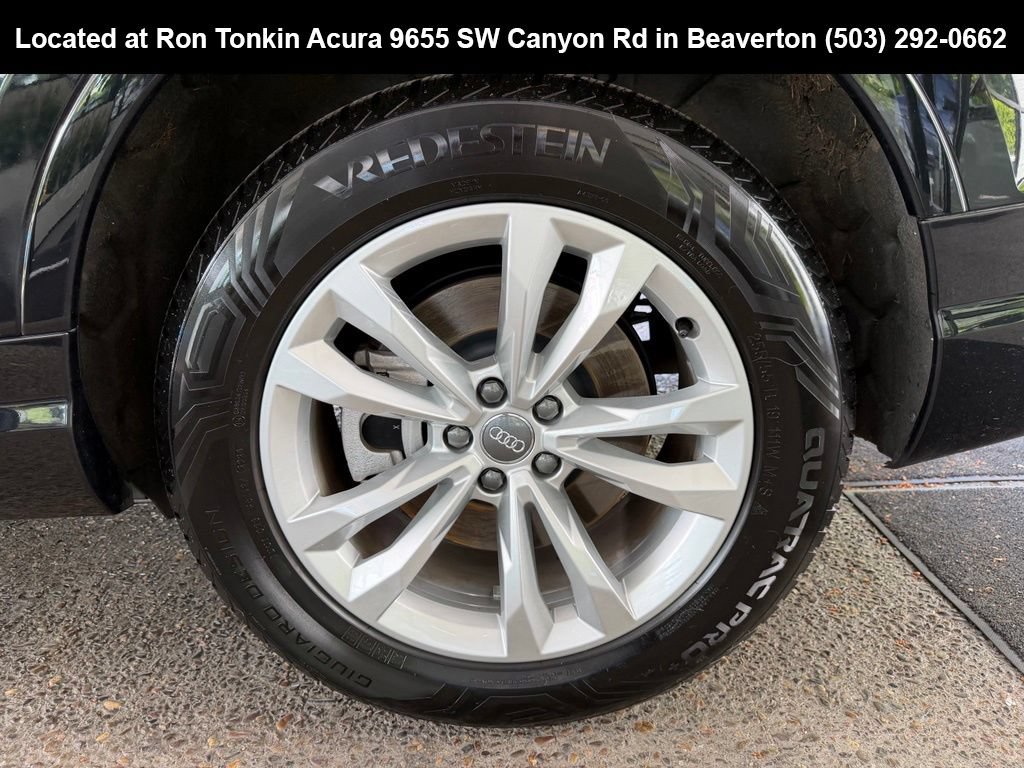Used 2019 Audi Q7 3.0T Premium w/ Cold Weather Package AWD/4WD image 11