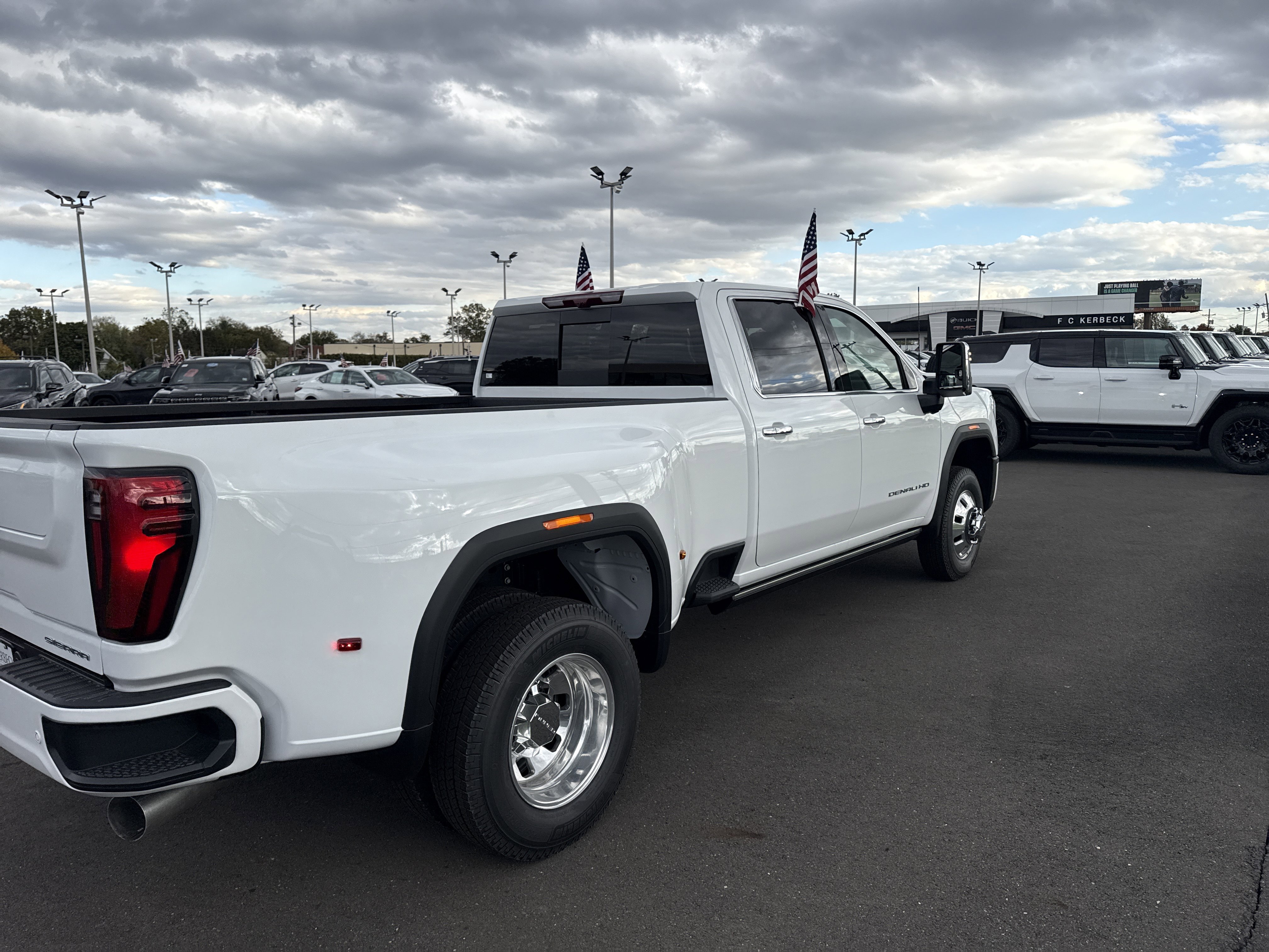 New 2026 GMC Sierra 3500 Denali Ultimate image 5