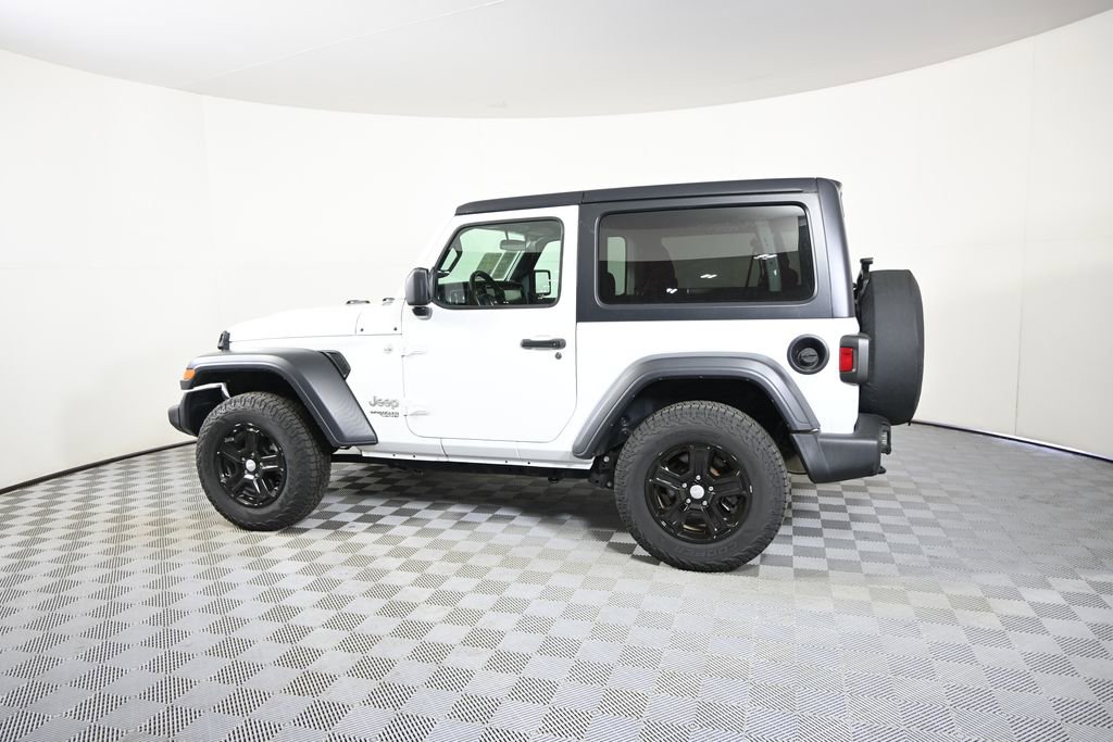 Used 2020 Jeep Wrangler Sport AWD/4WD image 3