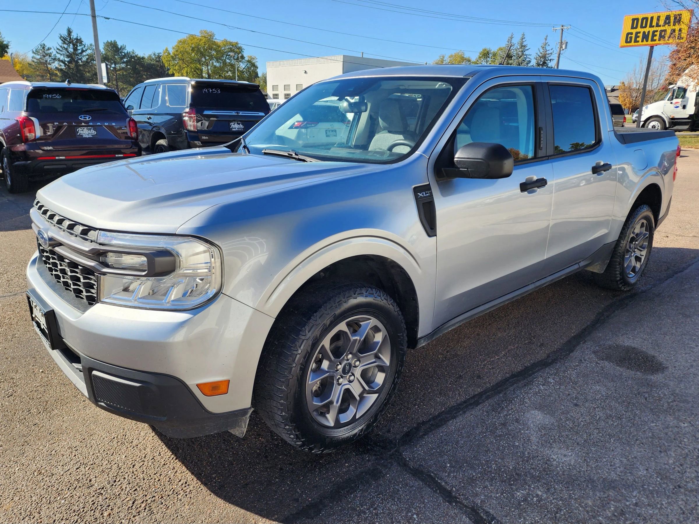 Used 2022 Ford Maverick XLT w/ Equipment Group 300A Standard image 4