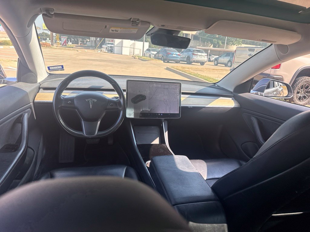 Used 2018 Tesla Model 3 Long Range RWD image 11