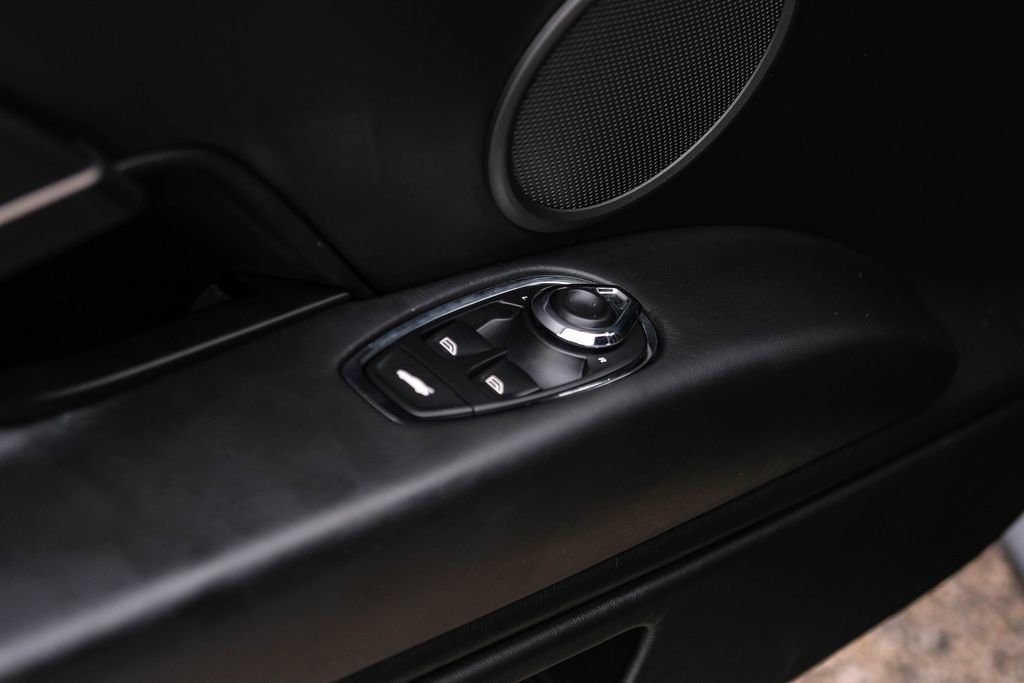 Used 2020 Aston Martin DB11 Coupe RWD image 48