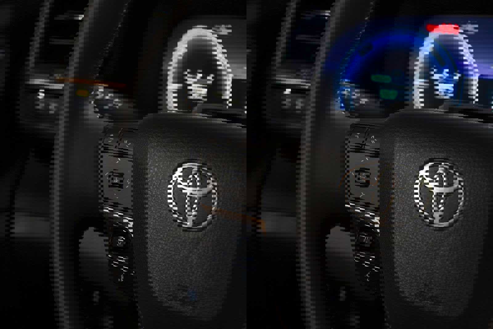 New 2025 Toyota Crown Signia image 18