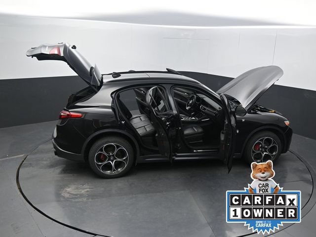 Used 2022 Alfa Romeo Stelvio Ti w/ Active Assist Plus Package AWD/4WD image 73