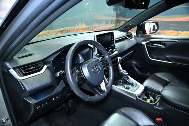 Used 2021 Toyota RAV4 XSE AWD/4WD image 24
