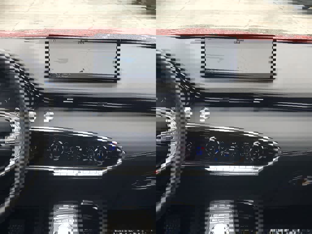 Used 2025 Genesis GV70 2.5T image 17