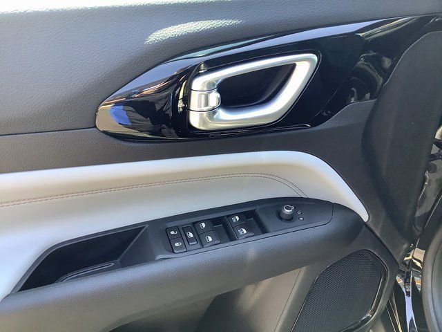 Used 2024 Jeep Compass Limited AWD/4WD image 10