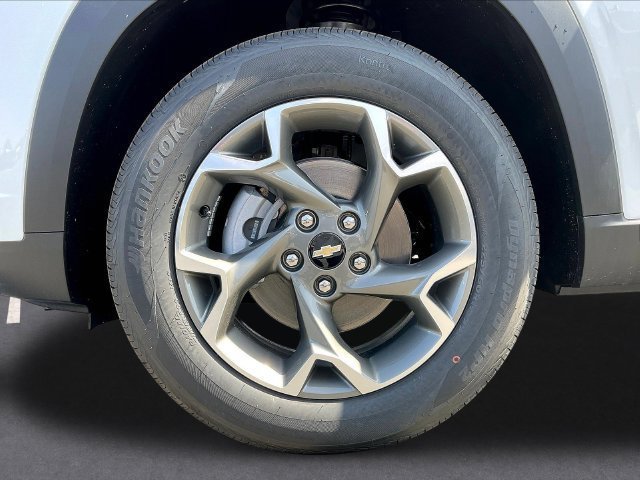 New 2026 Chevrolet Trax LT w/ Driver Confidence Package FWD image 15