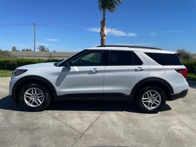 New 2026 Ford Explorer Active w/ Active Comfort Package RWD image 2