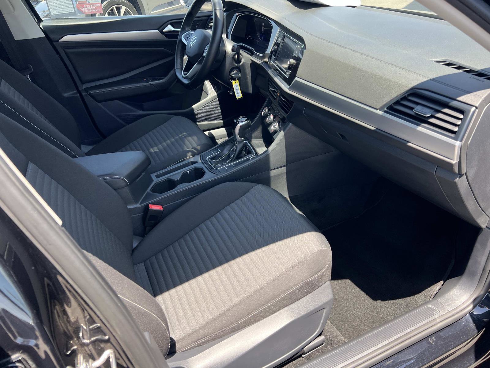 Certified 2024 Volkswagen Jetta S FWD image 27