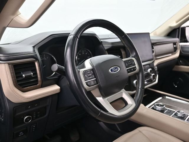 Used 2023 Ford Expedition Limited image 17